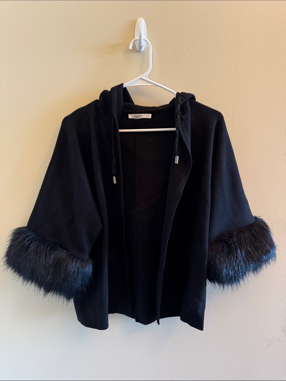 Chico’s Size 0 Small Black Hooded Cardigan Jacket Faux Fur Cuffs Cashmere